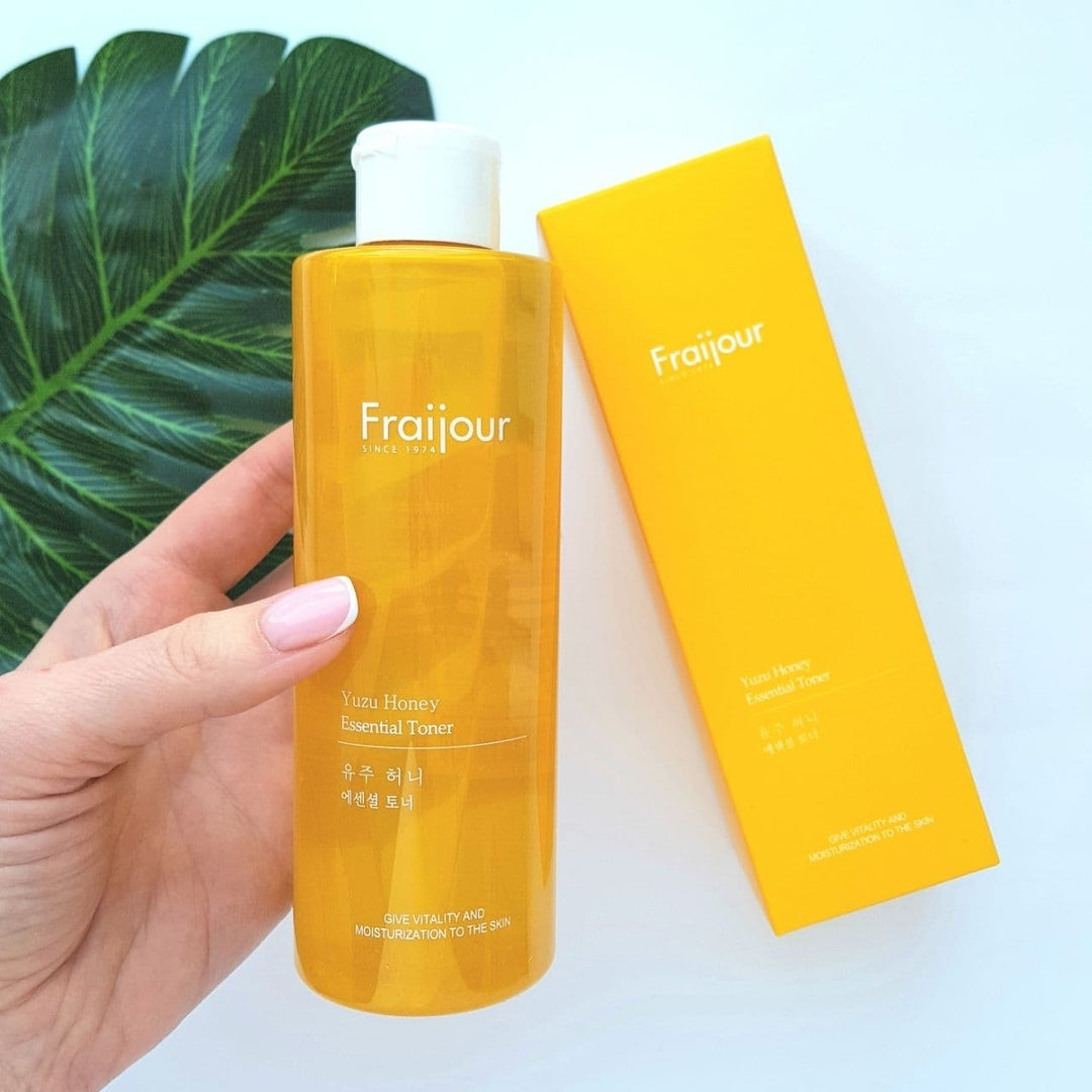 Fraijour - Yuzu Honey Essential Toner 250 ml - facial toner for radiant skin with propolis - 250ml 